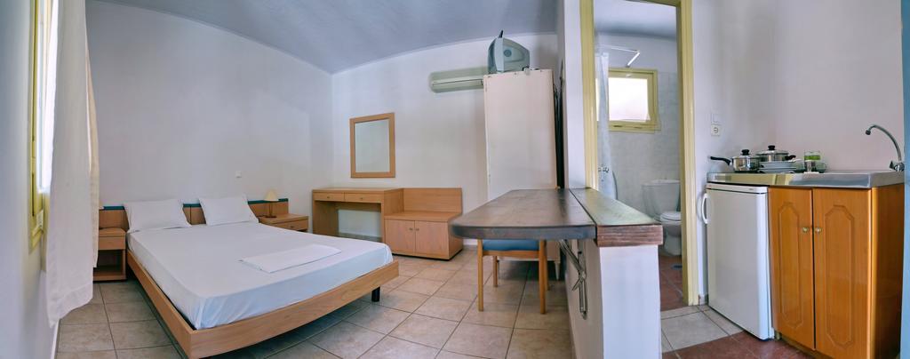 Pefka Rooms Mytilene Exterior photo